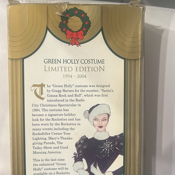 Radio City Rockette Doll Christmas Spectacular Green Holly Costume RARE VTG NIB - Picture 9 of 13